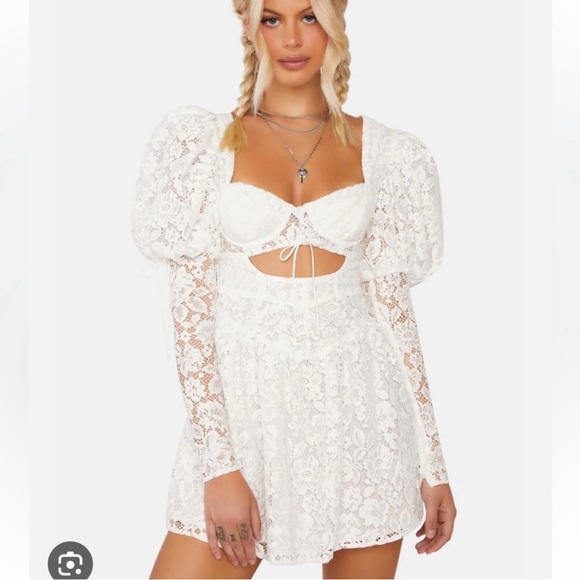 For love & lemons NWT XS France’s puff sleeve white lace dress - Picture 3 of 7